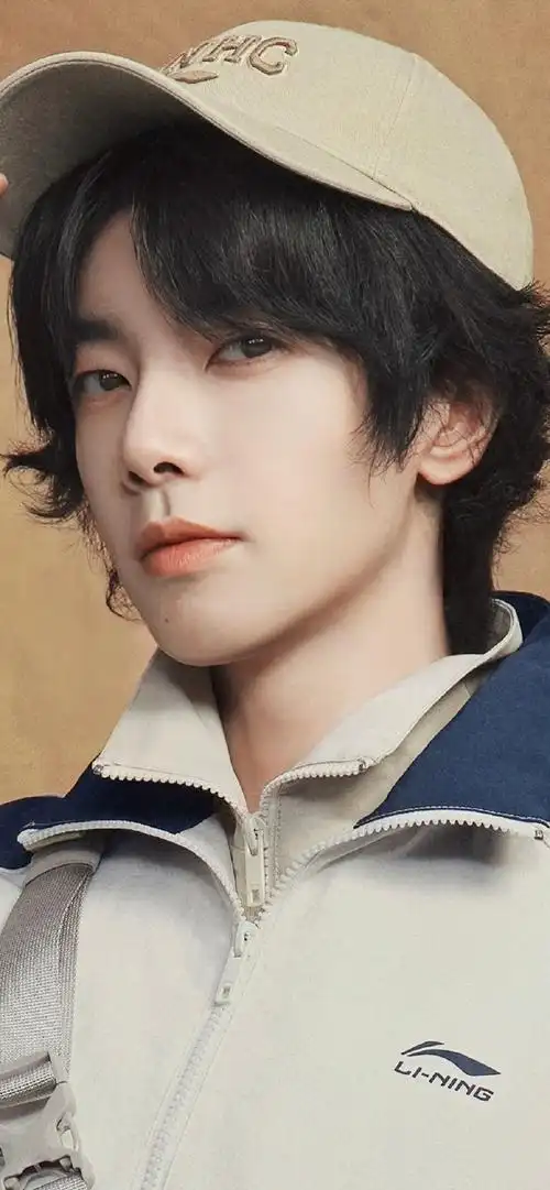 华晨宇美貌大赏##2024华晨宇火星演唱会