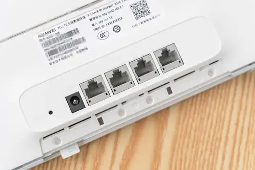 华为移动4g路由2 pro上手简评:双宽带,更稳定_路由器