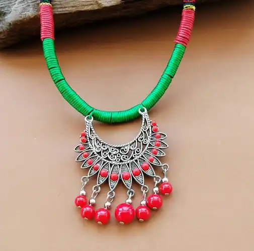 共451 件民族编织项圈相关商品