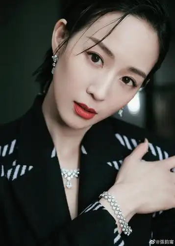 张钧甯团队遭遇恶意偷拍,劝删无果还被路人口吐芬芳|张钧甯|艺人|芬芳