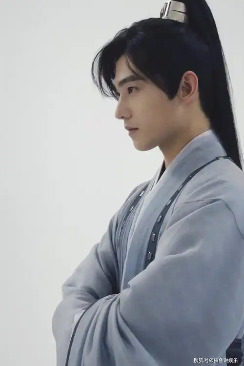 原创杨洋新剧定妆照曝光翩翩公子剑眉星目古装男神回来了