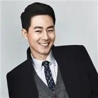 赵寅成头像高清图片【点击鼠标右键下载】