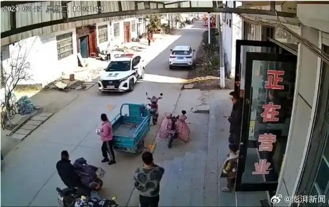 警车进村喇叭喊话一村民涉嫌嫖娼