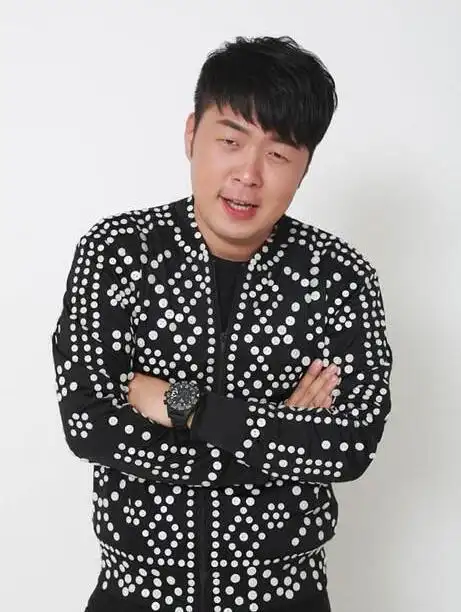 杜海涛,1987年10月28日生于辽宁沈阳,湖南卫视主持人,影视演员,毕业于