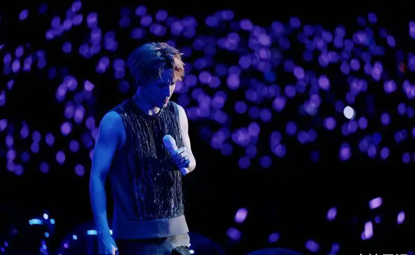 "天外来物"西安站圆满落幕 薛之谦超凡人气带动城市新燃点_演出_星际_