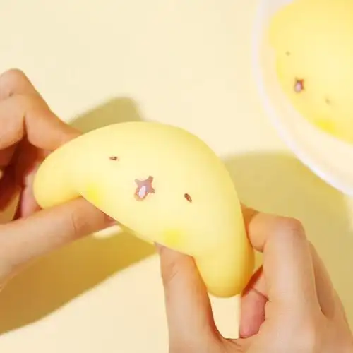 星控智能 儿童玩具慢回弹解压玩具捏捏乐学生高颜值可爱兔子发泄球抖