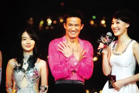 舞林大会众星云集李贞贤温碧霞妙答敏感话题