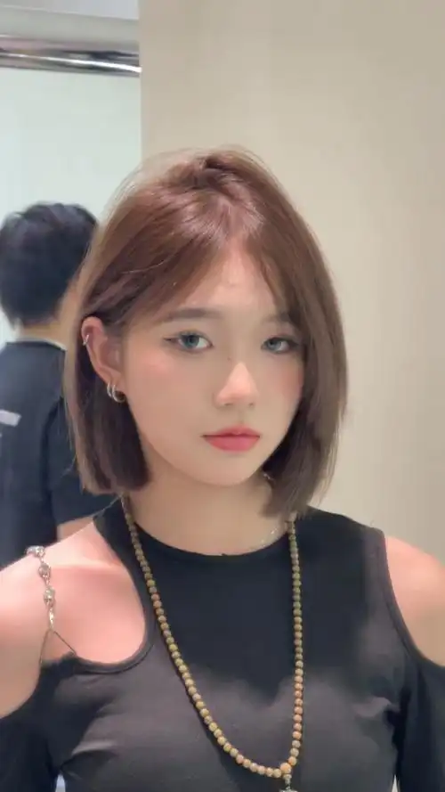 强烈推荐所有圆脸女生剪这款发型60