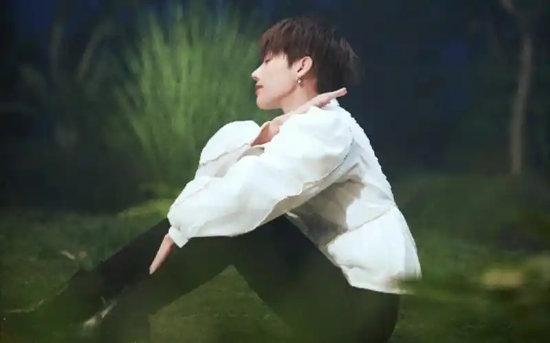 刘雨昕《like love》|似爱,是爱