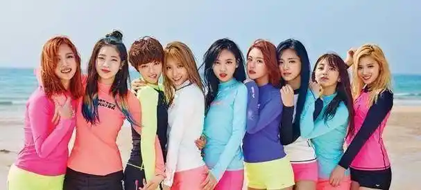 韩流四代女团现状mamamoo强势崛起twice的top女团地位难撼动