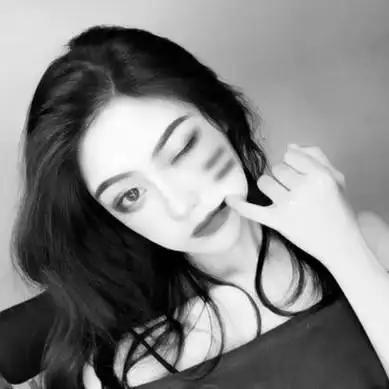 黑白女头高冷高清好看的黑白女生头像高冷精选图片