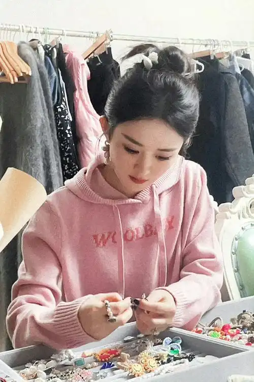 赵丽颖端午放饭了