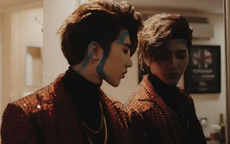 蔡徐坤,潇洒,帅气,时尚,人物,壁纸蔡徐坤潇洒帅气时尚写真图片 蔡徐坤