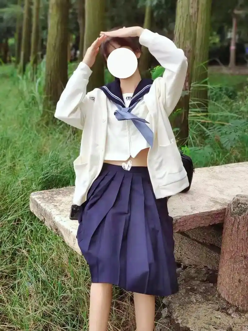 永远青春#青春万岁 #水手服 #女高中生 #甜妹 #手机摄影 - 抖音