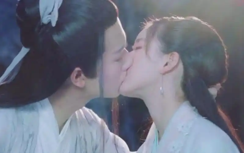 活动作品赵露思吻戏合集亲过这么多男神啊