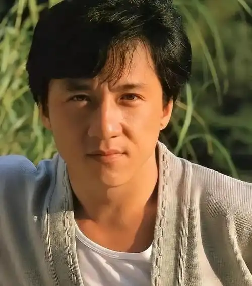 被成龙"爱过"的四位女星,个个气质迷人,是玩玩而已还是真爱?