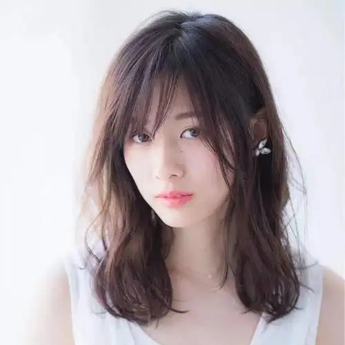 长脸怎么选发型注意这几点也能拥有一款适合自己的流行发型