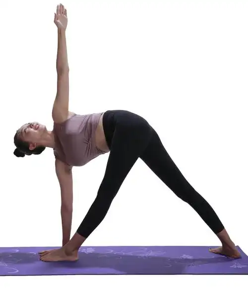 禅瑜伽健身72式——三角转动第二式