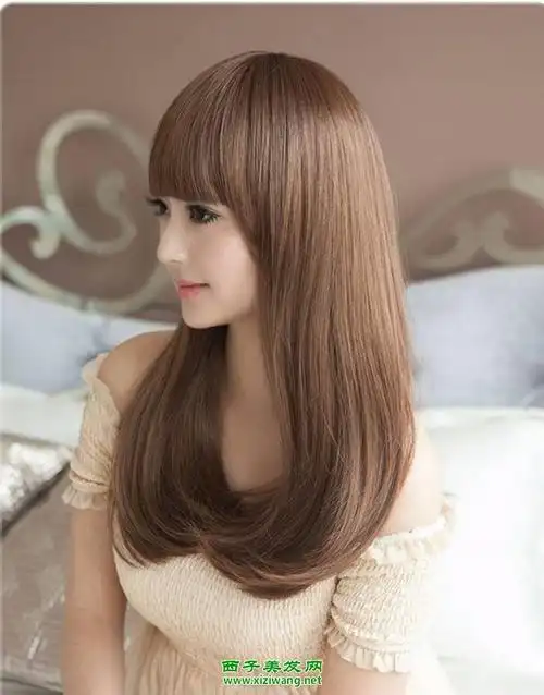 齐刘海梨花头内扣发型图片