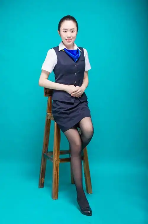 东海航空暑运上演最后一分钟营救_彭莉莎