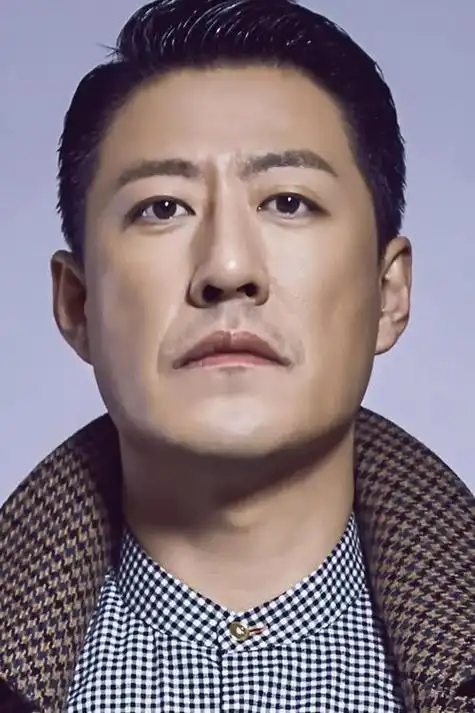 演员于震演技扎实二婚后家庭美满令人羡慕