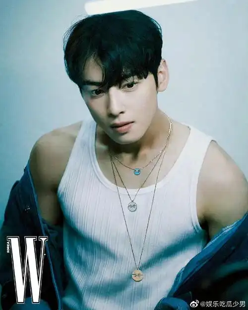 车银优腹肌画报#脸蛋天才不仅脸蛋好看,身材也这么绝,车银优不愧是你