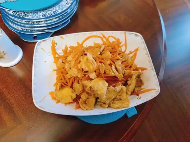 小小家常菜胡萝卜炒鸡蛋简单易做