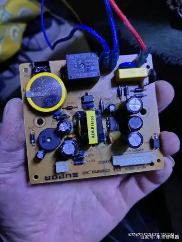 今天维修一台苏泊尔电压力煲.故障现象是能够正常加热.