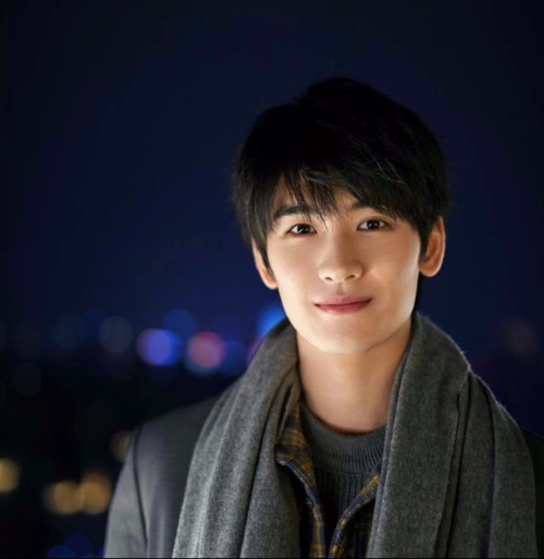 黄俊捷和女友的对话也太真实了我累了不想努力了傍富婆真香