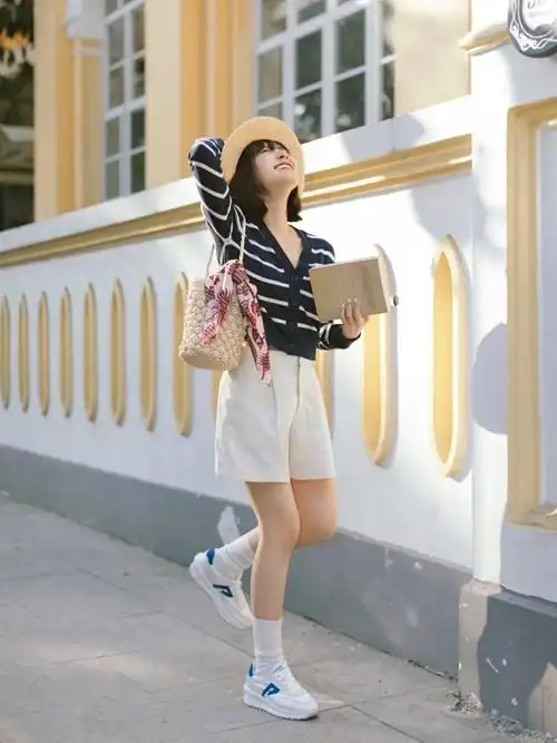 152cm小个子女孩的4套显高显瘦look上学上班都能穿太好看啦