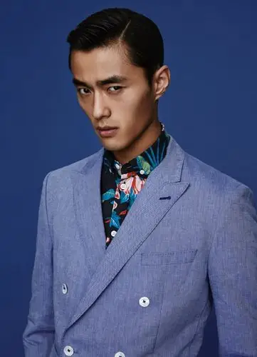 男模赵磊# 日常吸磊 爱死 来自走路到北欧 - 微博