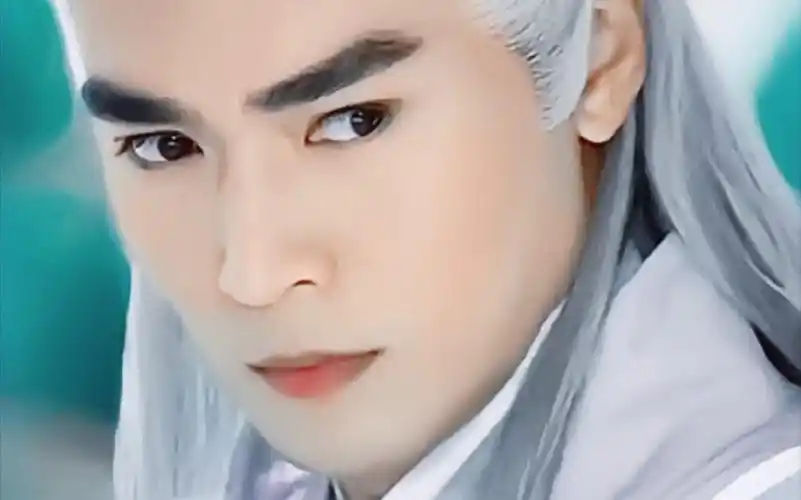 见鬼,有这样的白发道长谁特喵的还去清修啊!