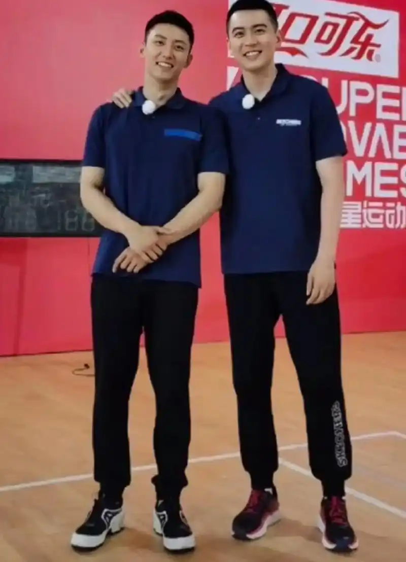 杨鸣的帅吊打影视明星,从小帅到了三十多岁.