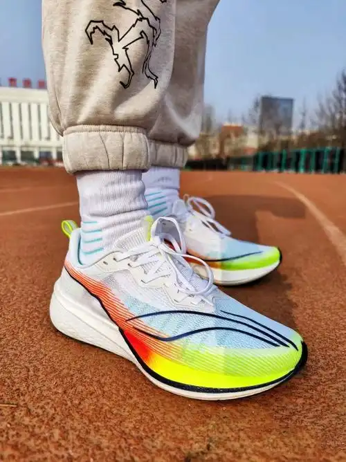 李宁赤兔6pro中考体侧男透气耐磨防滑轻量高回弹训练跑鞋armt013