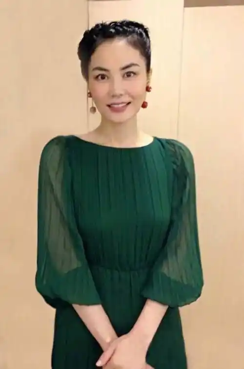 王戈:王菲是我的好妹妹,最放心不下的是我这个亲哥哥_父亲_因为_条件