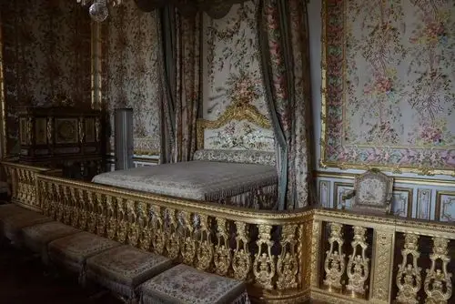 【大千世界】探秘法国王后的寝宫