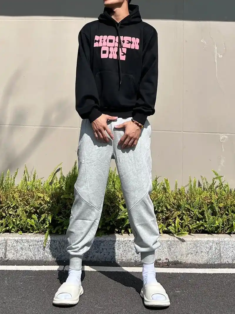 男生秋冬必备灰色卫裤