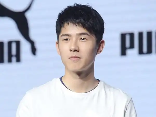 刘昊然白敬亭表情可把粉丝给乐坏了