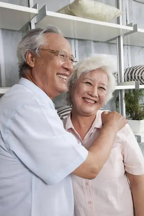 衬衫,爱情,植物,靠垫,衣帽间,亚洲,梳妆,盆栽,眼镜,墙,靠枕,盆景,浪漫