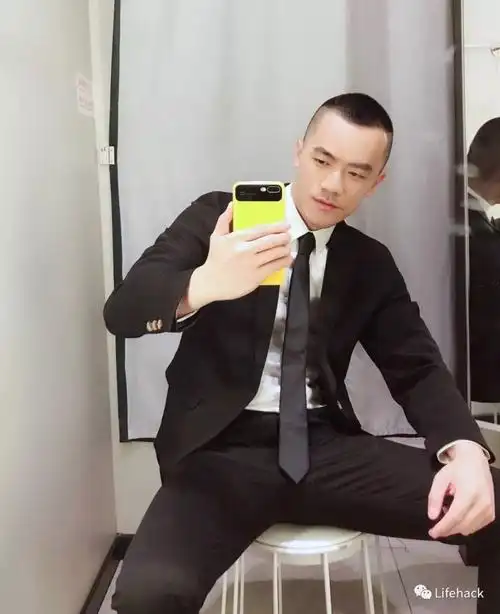 痞帅的男生最适合留寸头