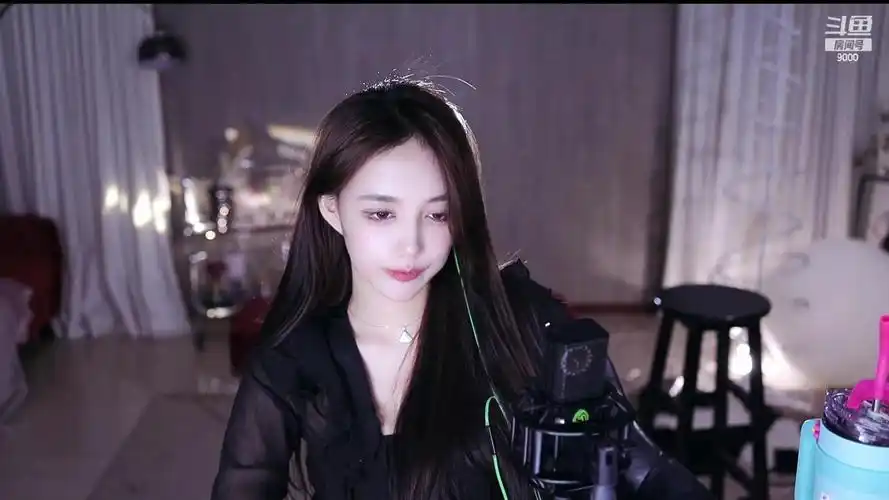 斗鱼美女主播王雨檬1.9直播录像