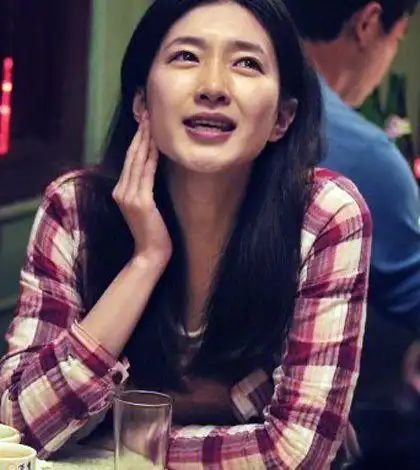 时尚 时尚心经 正文  导语:赵薇倾力打造处女作《致青春》,剧中角色的