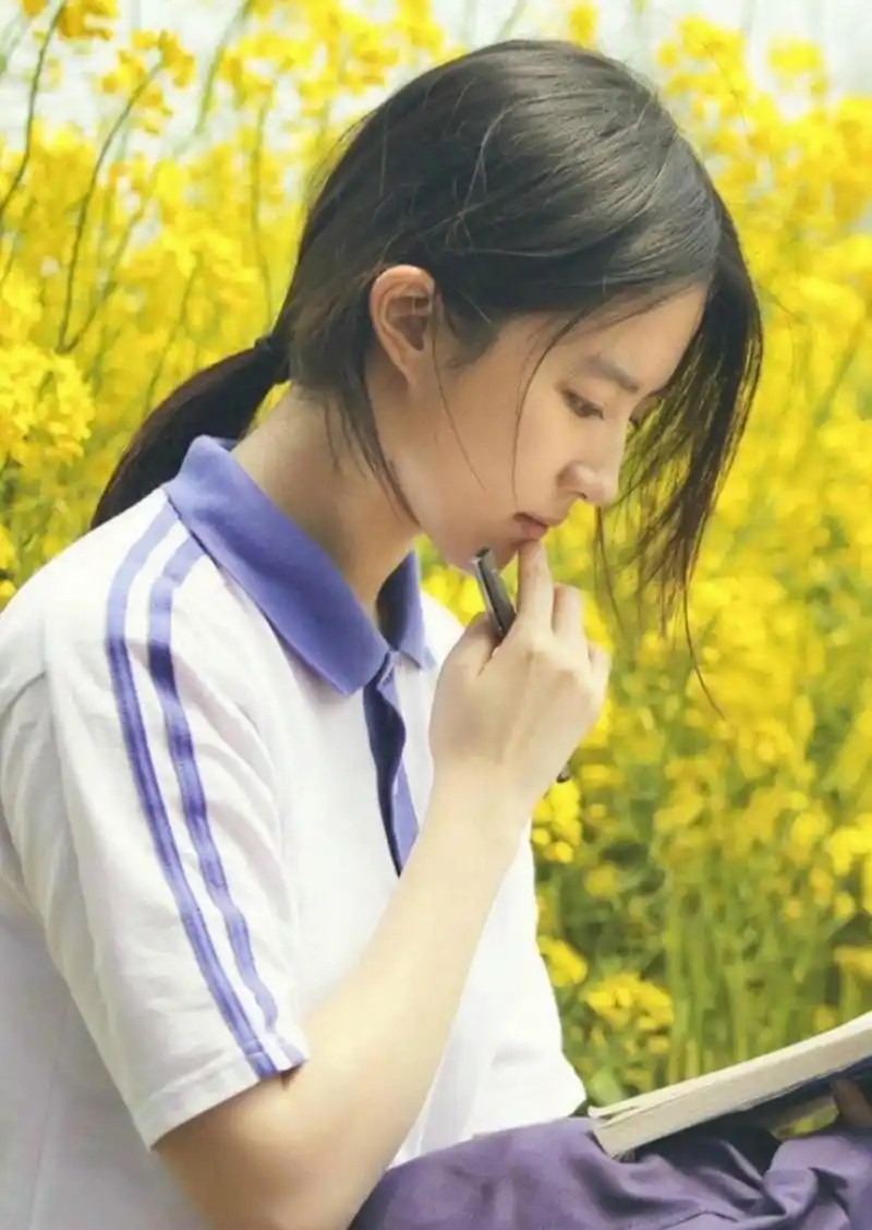 刘亦菲穿校服也太美了吧