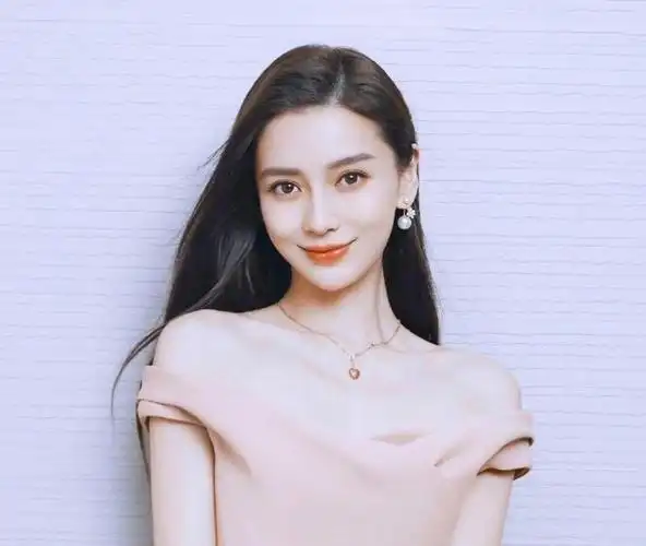 杨颖正面回应争议!不在乎番位,只在乎戏好看和角色出彩_腾讯新闻