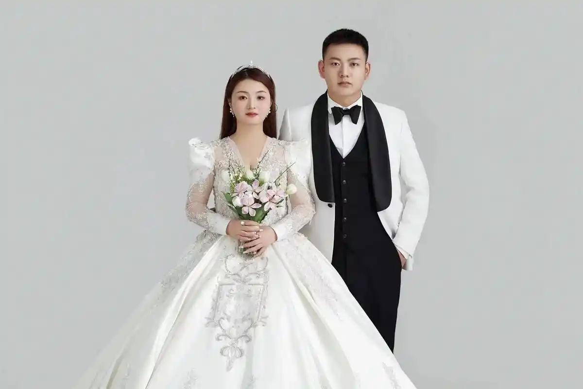 晒一晒我的婚纱照 本人出阁宴诚邀您的到来 94婚礼邀请函17 - 抖