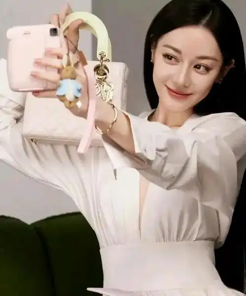 娱乐爆料:肖战,王一博,赵丽颖,任嘉伦,张艺兴,张若昀,娜扎|古力娜扎