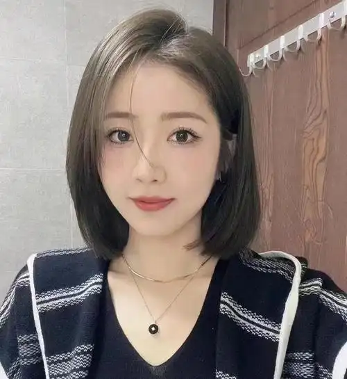 女士发型别乱剪最美还的是波波头百变时尚不挑人