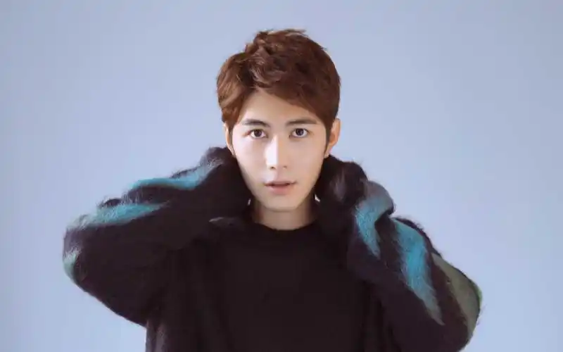 哈利波特骑着扫帚飞是什么歌(抖音神曲穷叉叉原版歌词)