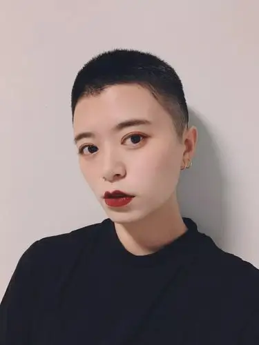 谢谢我的发型师大黄谢谢我妈谢谢美图秀秀滤镜|写在后面拼命想要好好