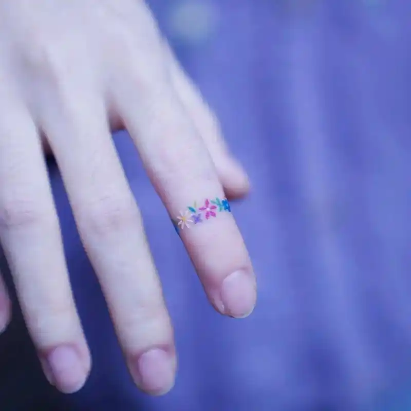 手指上的小图案.#纹身 #情感 #纹身设计 #纹身贴#手指  - 抖音